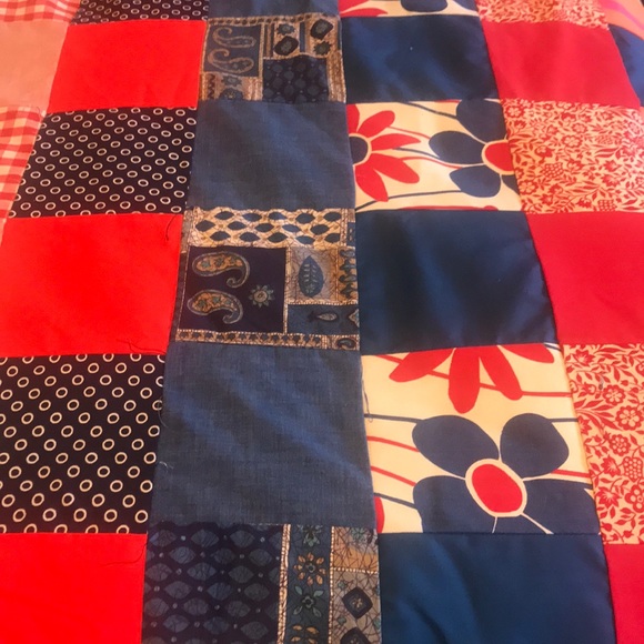 Quilt Farmhouse Style Handmade - Picture 4 of 10